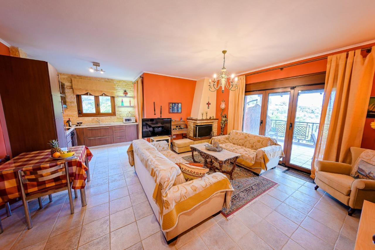 Villa Mariellie Nea Peramos  Luaran gambar