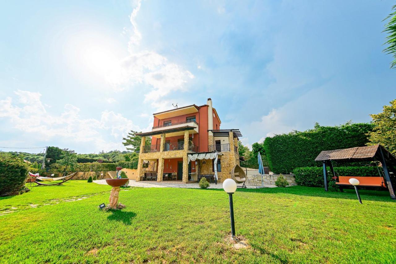 Villa Mariellie Nea Peramos  Luaran gambar