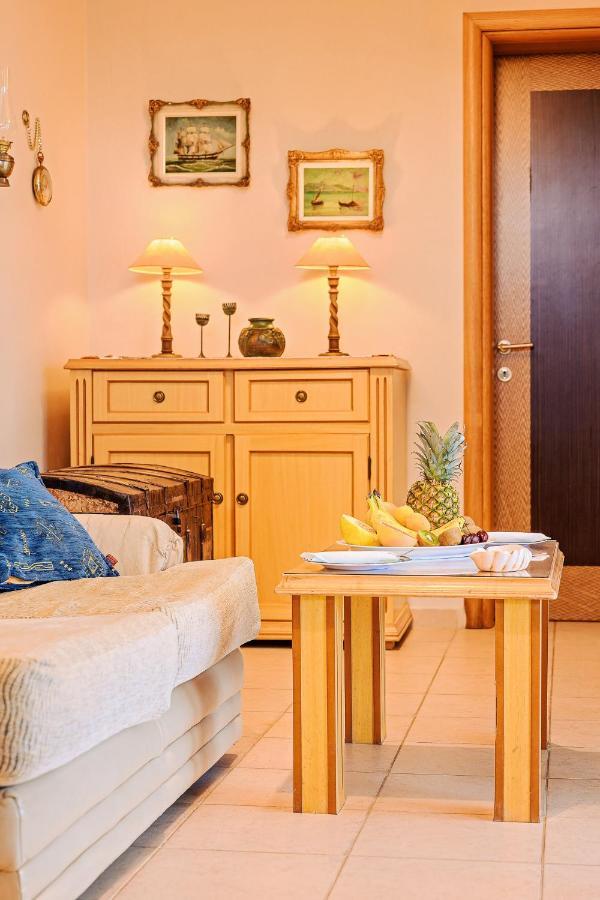 Villa Mariellie Nea Peramos  Luaran gambar